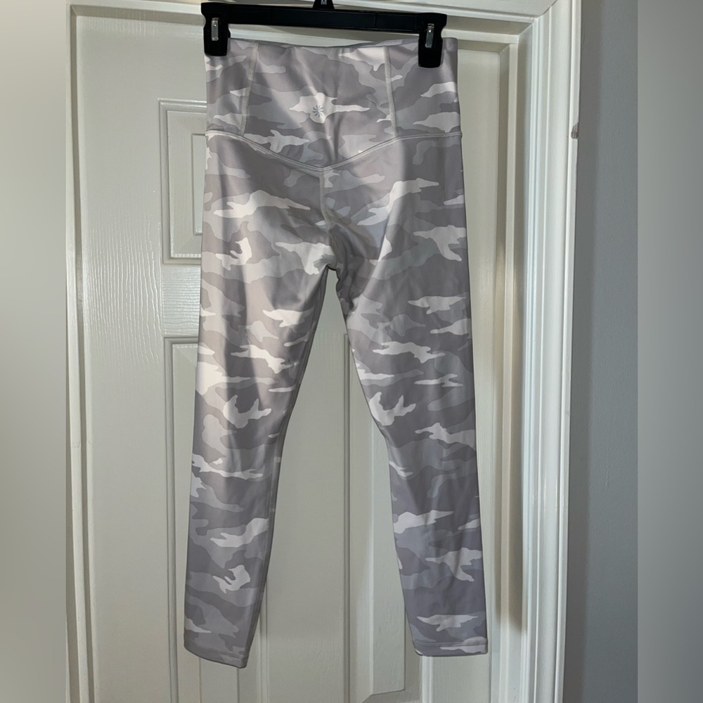 Athleta 7/8 Tight - Elation Camo